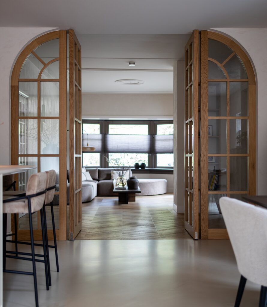 Heb jij een (nieuw) bedrijfspand of huis en ben je opzoek naar iemand die je kan helpen met je interieur styling tips? Bij House of a Stylist zijn wij gespecialiseerd in interieurprojecten in samenwerking met de architect tot het afstylen van de accessoires en interieuradvies aan huis.
