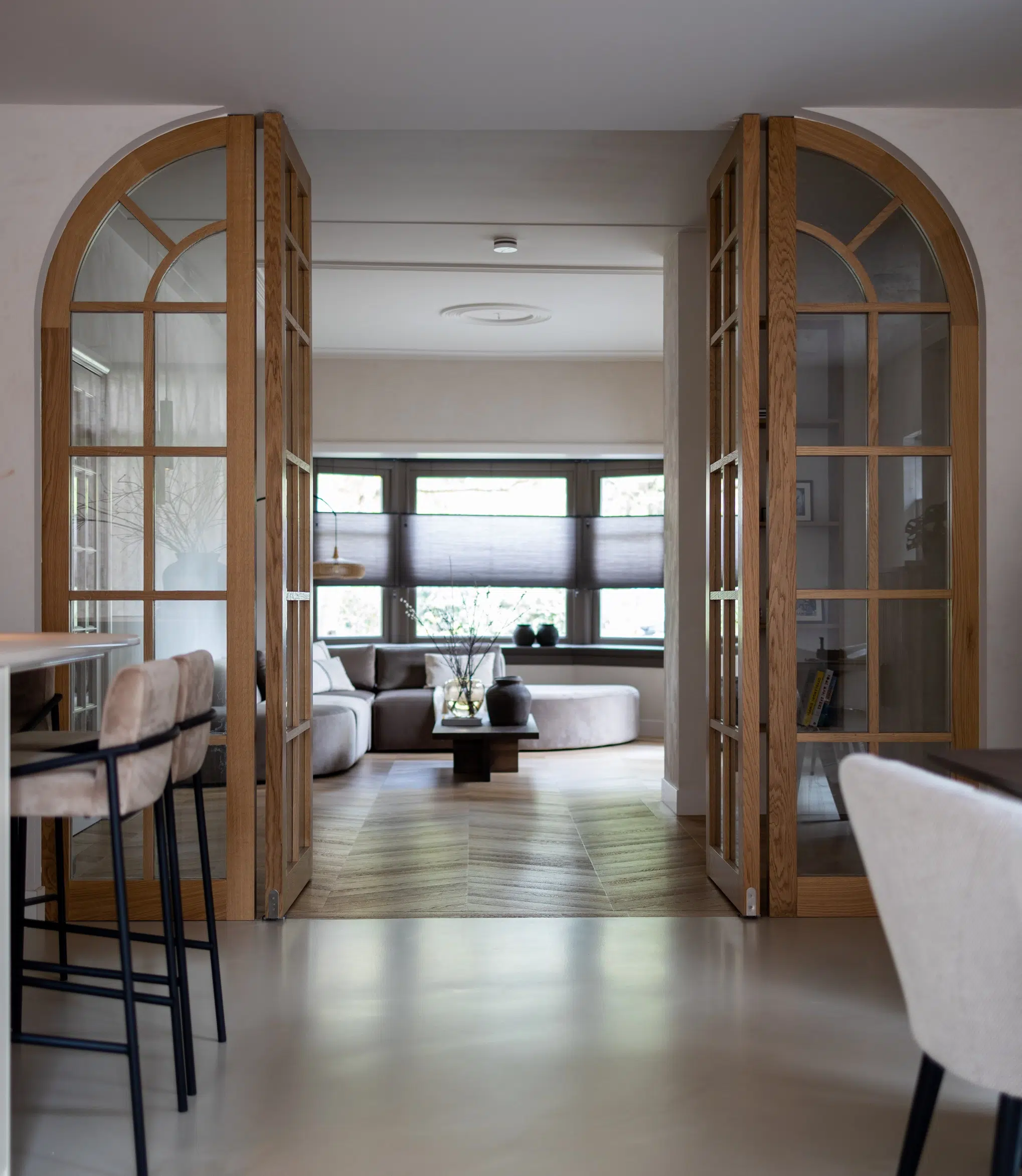 Heb jij een (nieuw) bedrijfspand of huis en ben je opzoek naar iemand die je kan helpen met je interieur styling tips? Bij House of a Stylist zijn wij gespecialiseerd in interieurprojecten in samenwerking met de architect tot het afstylen van de accessoires en interieuradvies aan huis.